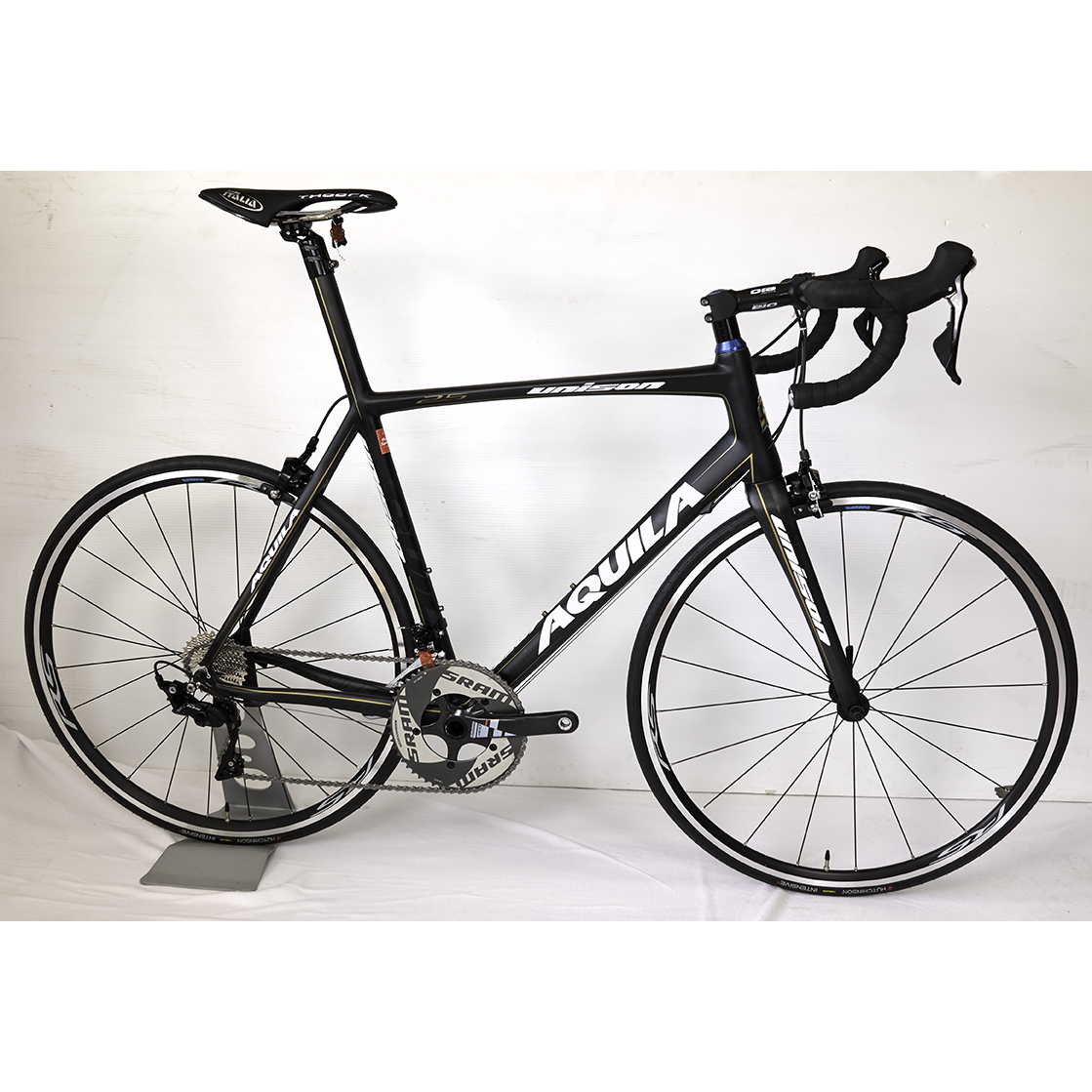 Aquila Unison Road Bike