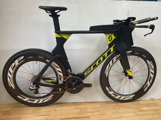 Scott Plasma Premium, Ultegra R8050 Di2, Triathlon Bike