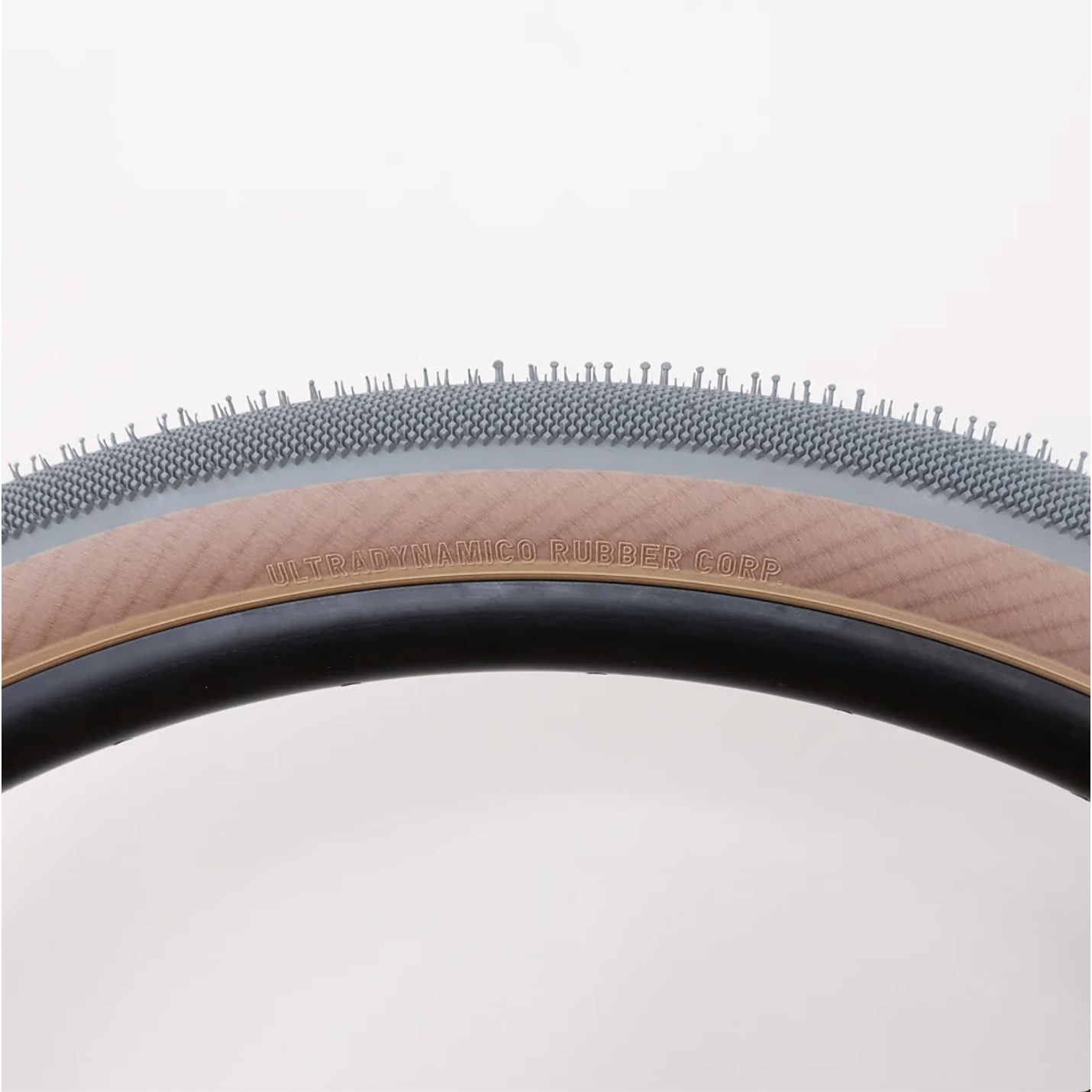 Ultradynamico Cava Race Gravel Tire